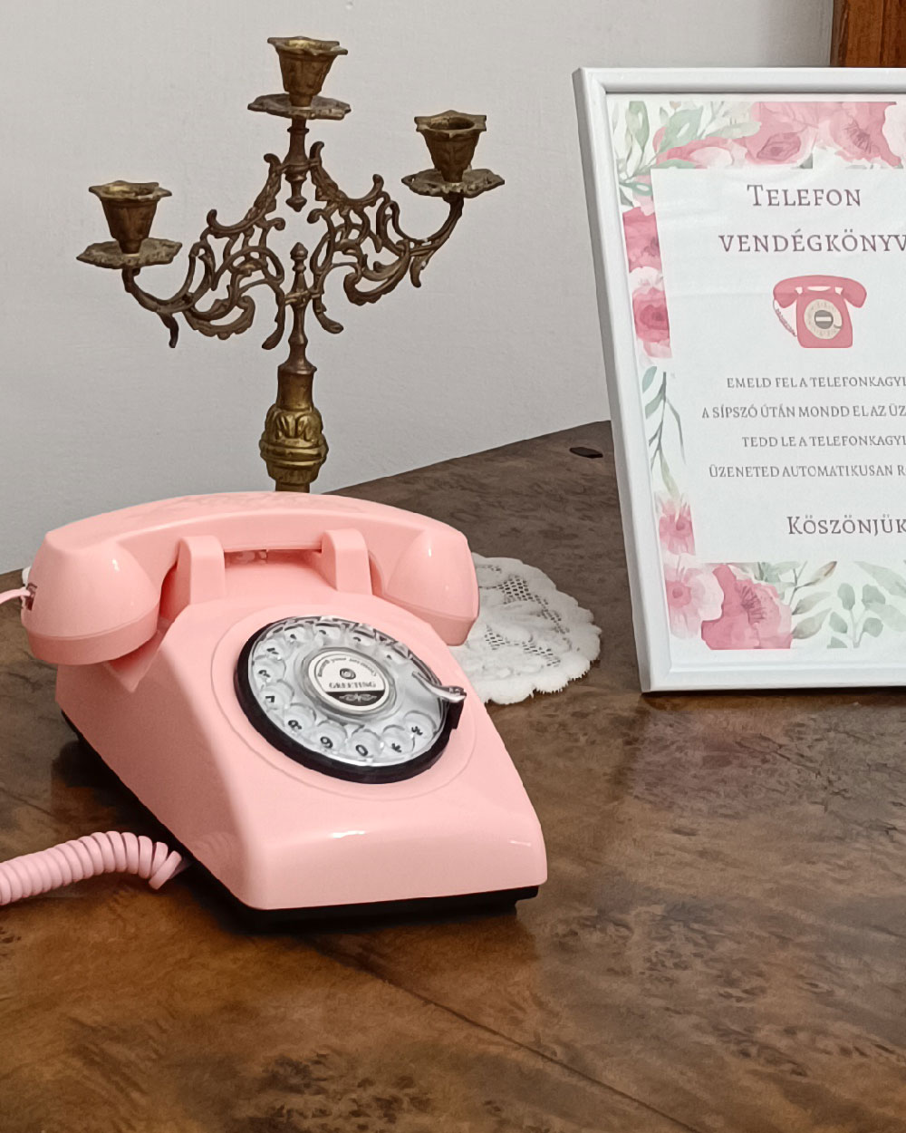 Esküvői telefonos vendégkönyv esküvőre rózsaszín színben